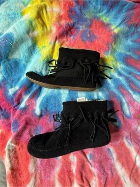 Lucky Brand Black Faux-Suede Fringe Moccasin Ankle Boots